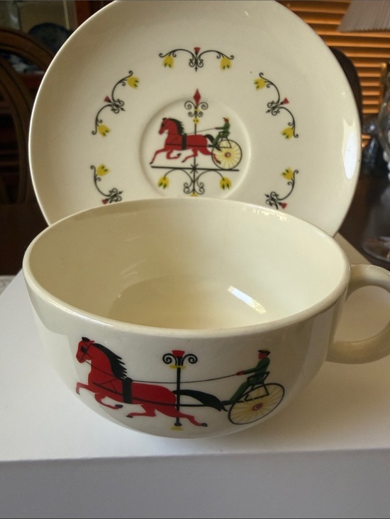 Crooksville Other - Mid century Crooksville Trotter pattern tea cup & saucer set for display